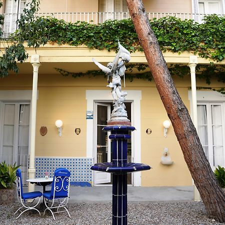Hotel Medium Renaixenca Sitges Buitenkant foto