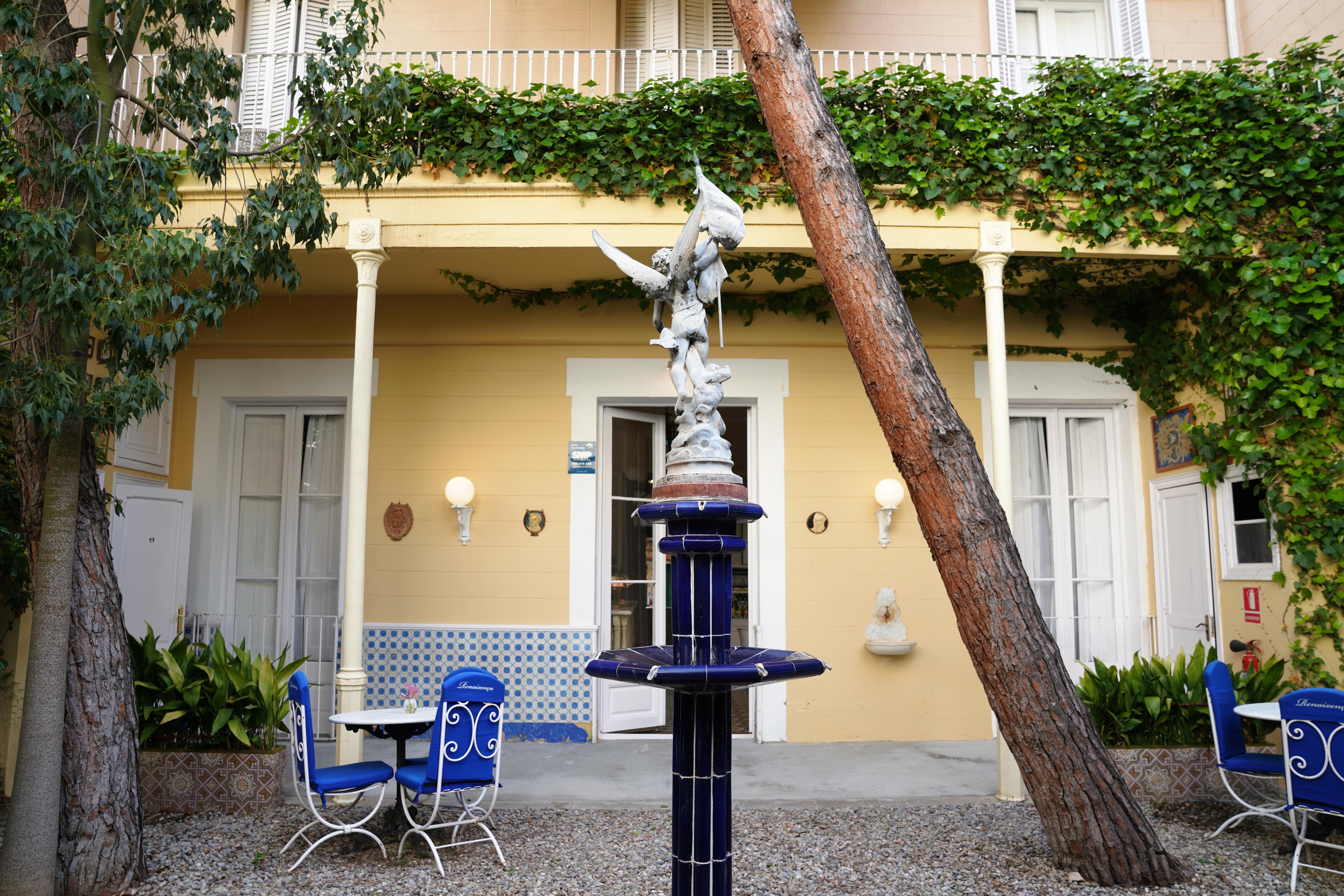 Hotel Medium Renaixenca Sitges Buitenkant foto