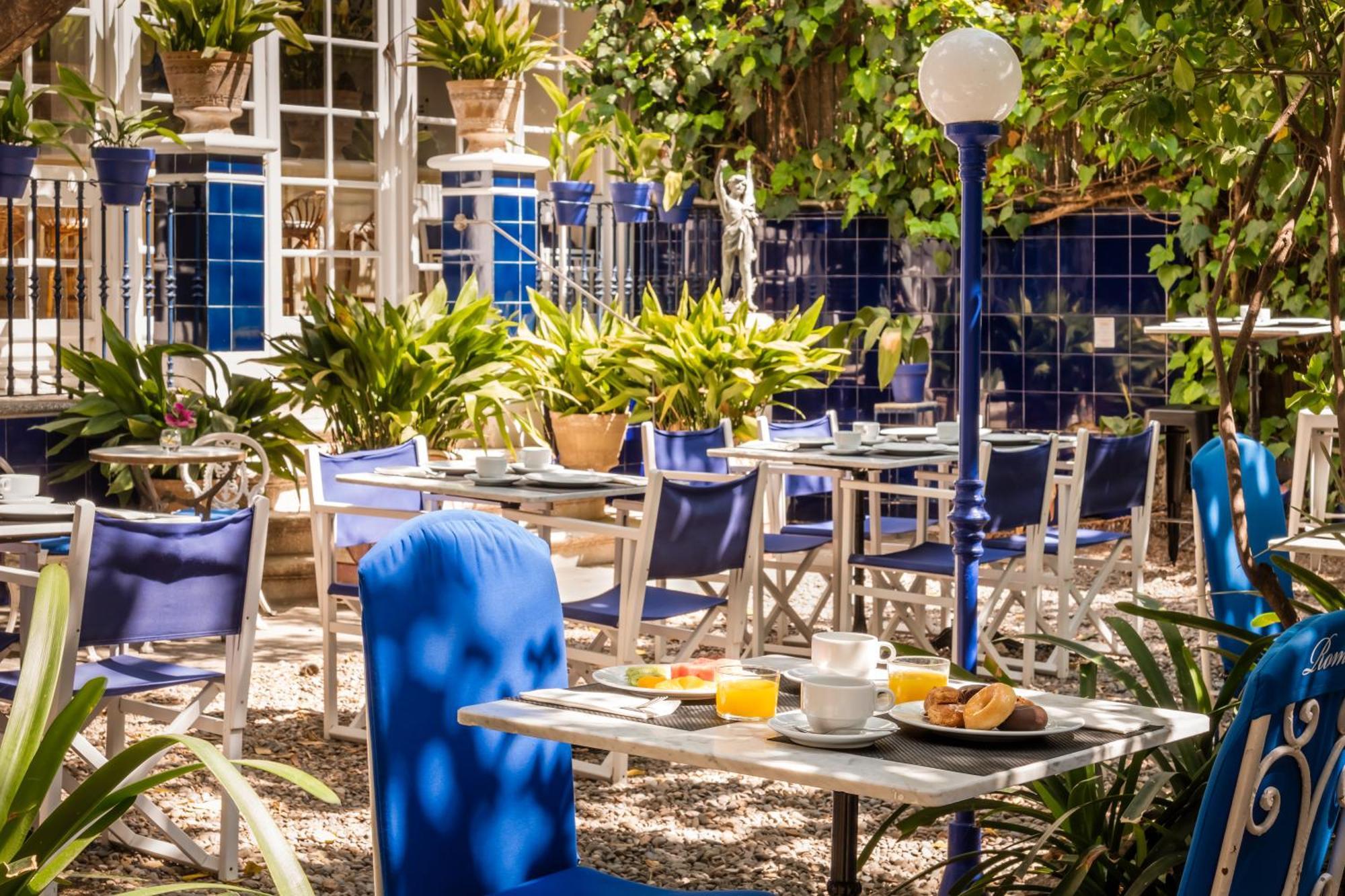 Hotel Medium Renaixenca Sitges Buitenkant foto