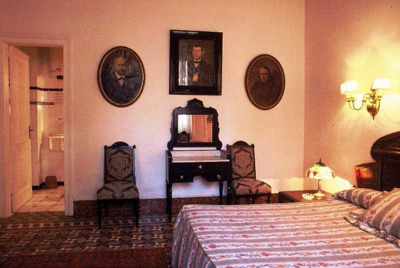 Hotel Medium Renaixenca Sitges Buitenkant foto